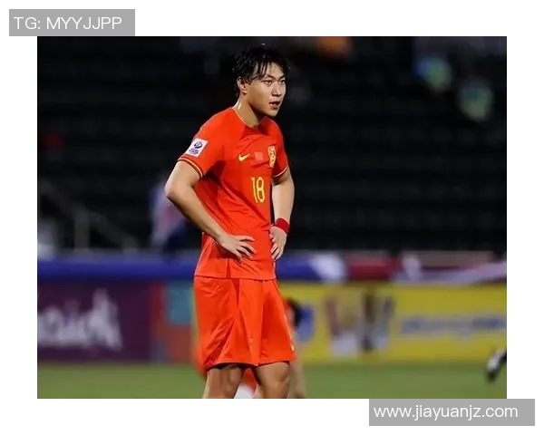 中国国足球员的成长之路与未来展望：从青训到国际赛场的挑战与机遇